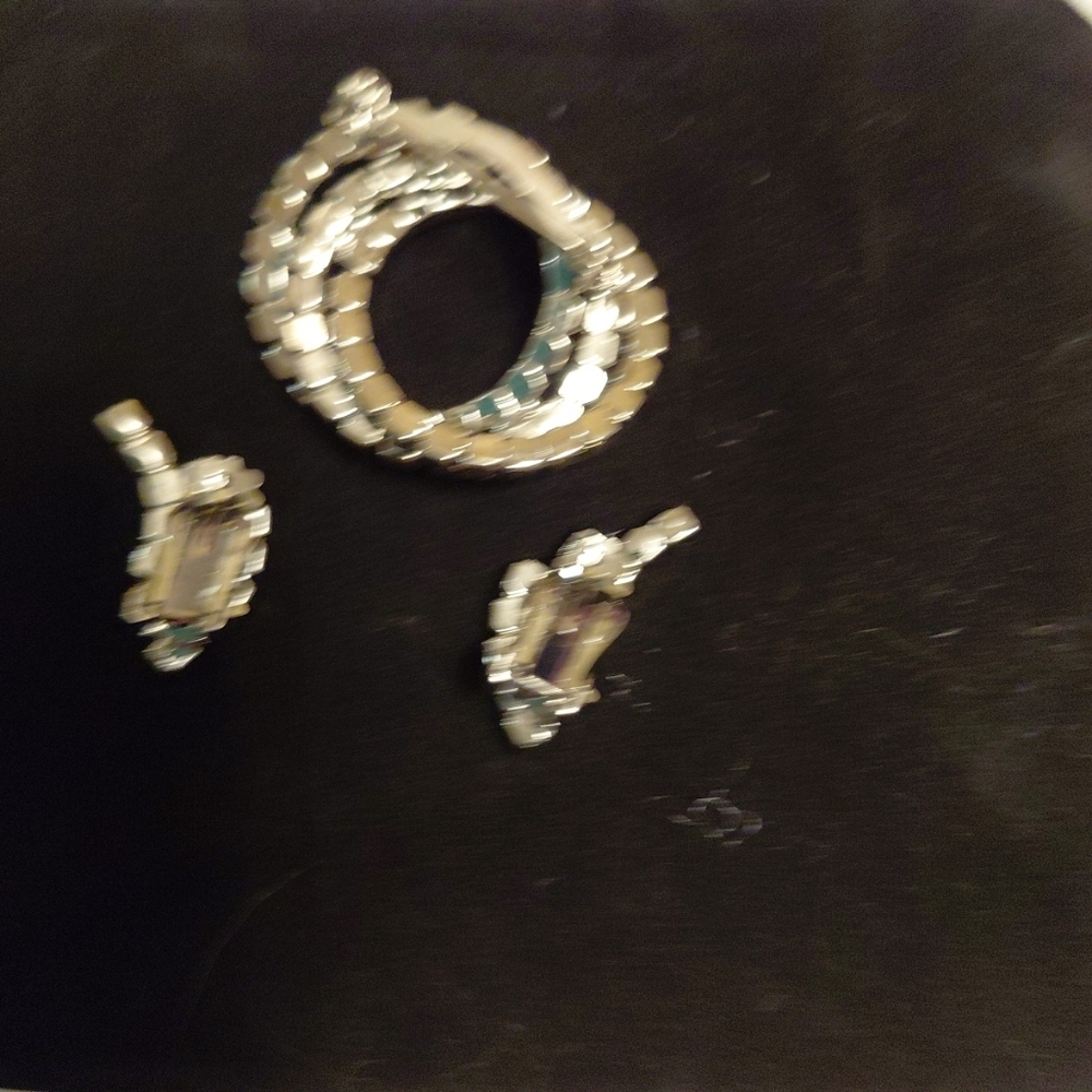 Vintage Trio Blue Rhinestone Brooch & Clip on Earrings. - Picture 6 of 8